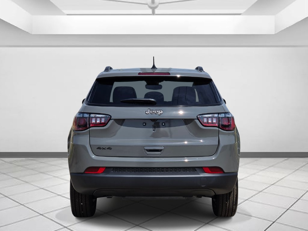 New 2026 Jeep Compass Latitude AWD/4WD image 4
