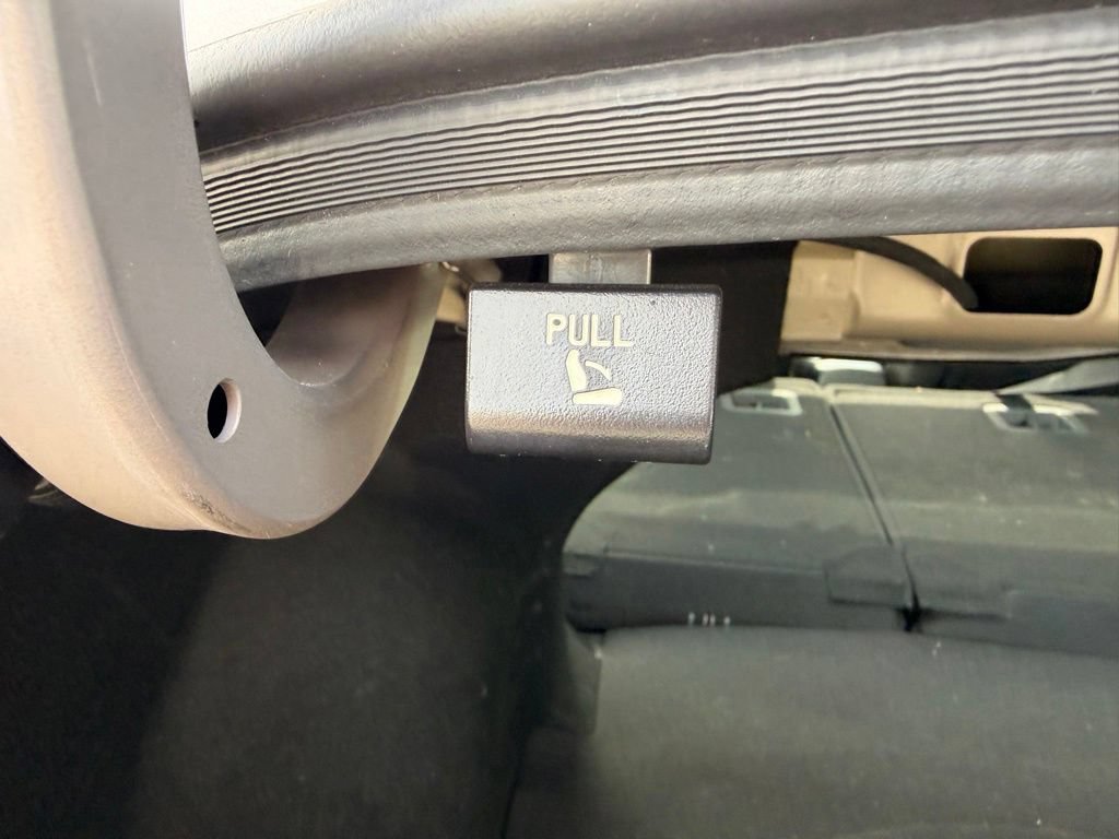 Certified 2025 Hyundai Elantra SEL FWD image 38