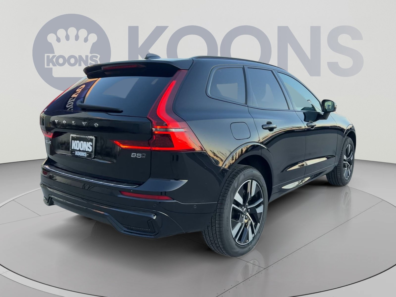 New 2026 Volvo XC60 B5 Plus w/ Protection Package Premier AWD/4WD image 11