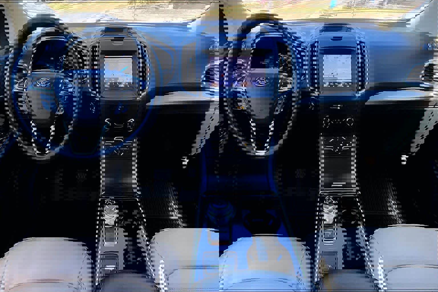 Used 2020 Ford Edge SEL w/ Convenience Package image 16