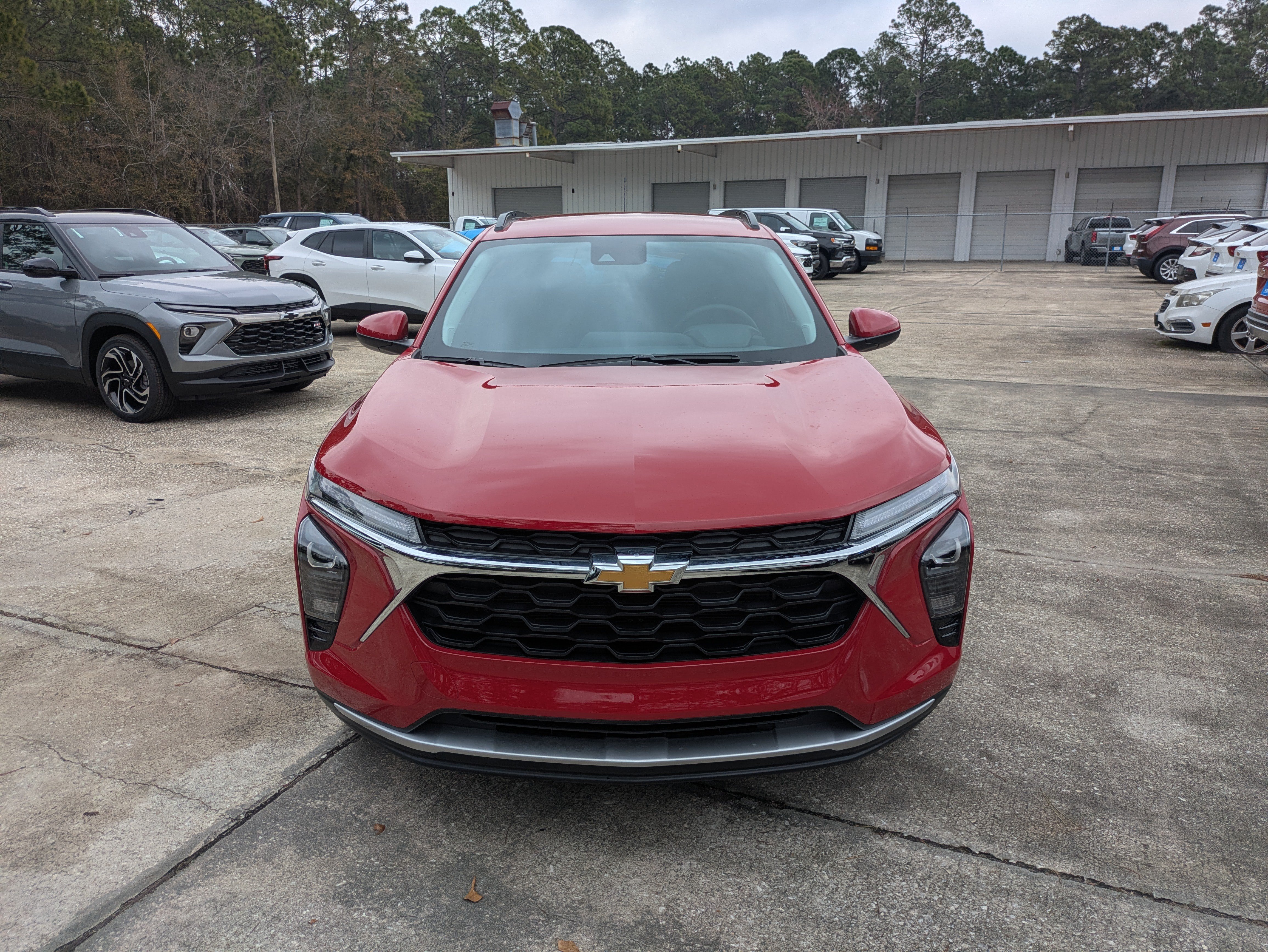 New 2026 Chevrolet Trax LT w/ Driver Confidence Package FWD image 29