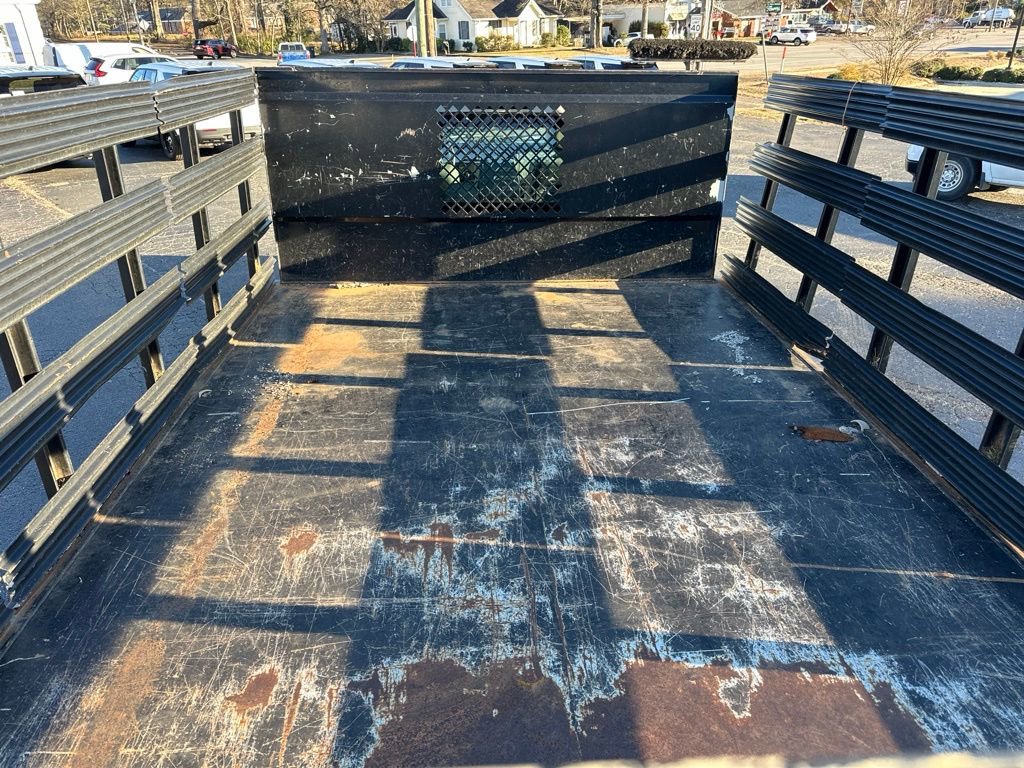 Used 2016 Ford F550 4x4 Crew Cab Super Duty w/ Power Equipment Group image 13