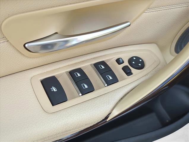 Used 2018 BMW 430i Convertible image 11