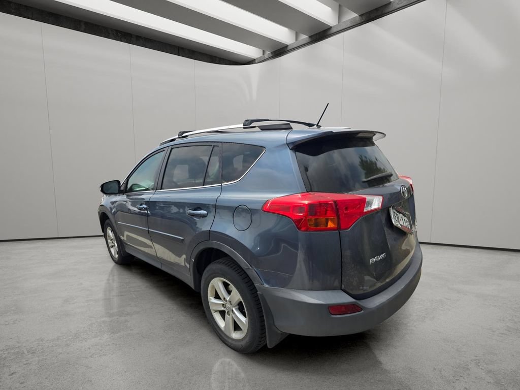 Used 2013 Toyota RAV4 XLE AWD/4WD image 6