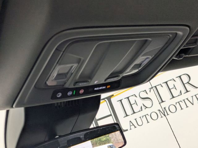 Used 2024 Chevrolet Silverado 1500 RST w/ Z71 Off-Road Package image 23