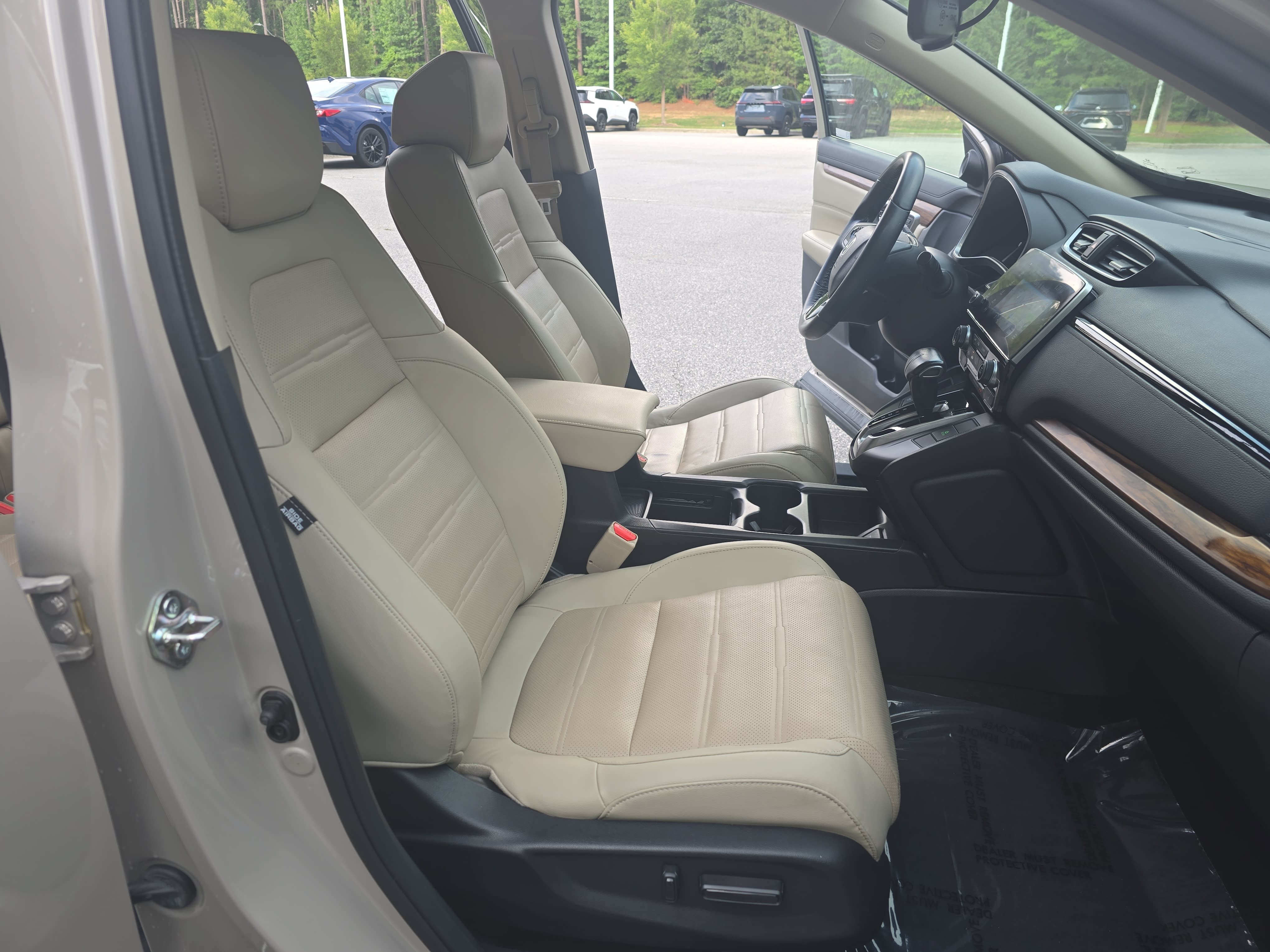 Used 2019 Honda CR-V Touring image 10