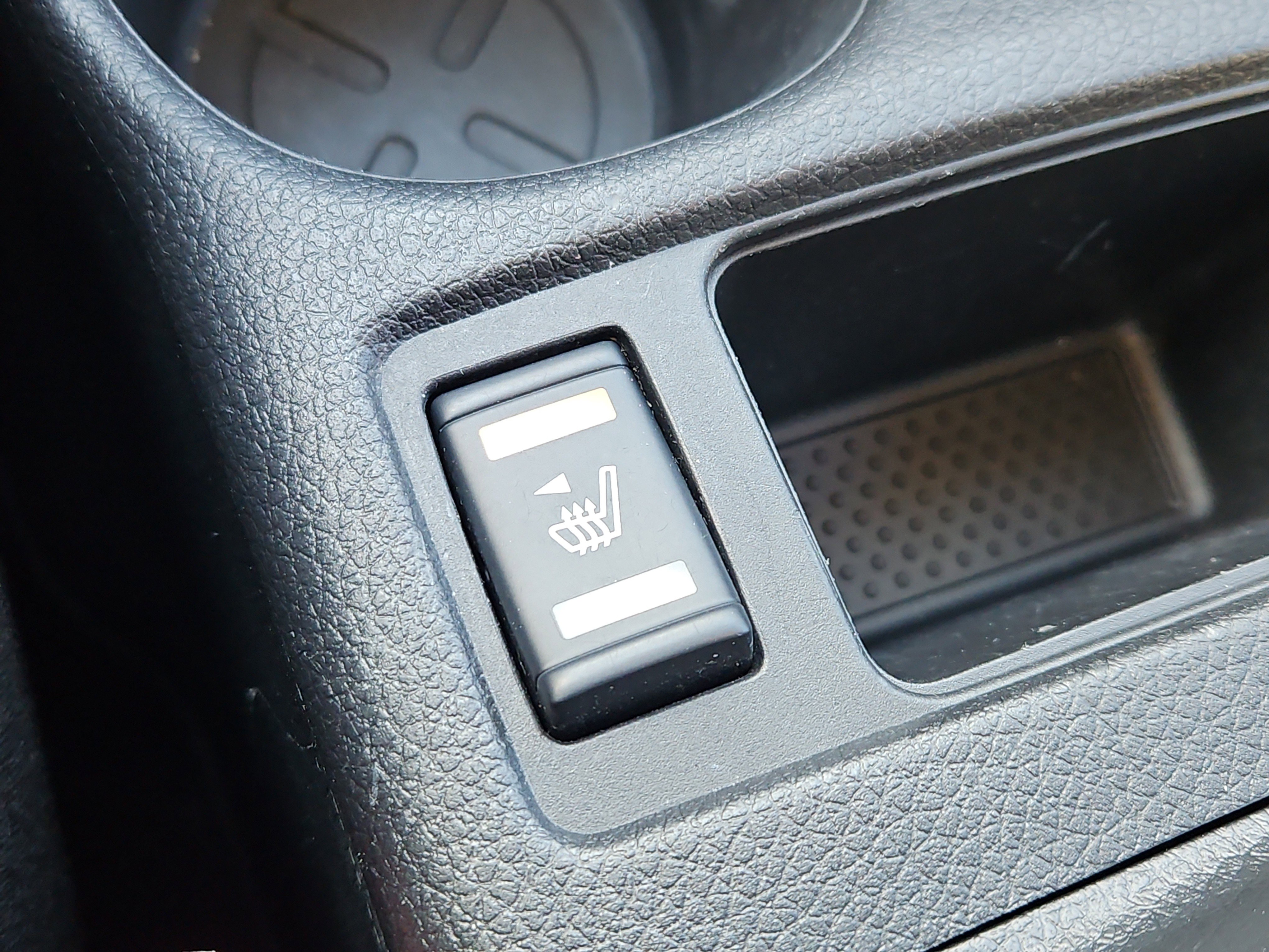 Used 2018 Nissan Rogue SL image 26