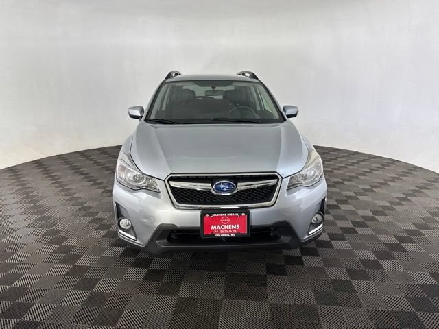 Used 2017 Subaru Crosstrek 2.0i Limited AWD/4WD image 2