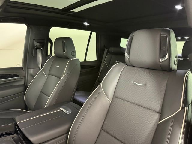 Used 2024 Cadillac Escalade Sport image 6