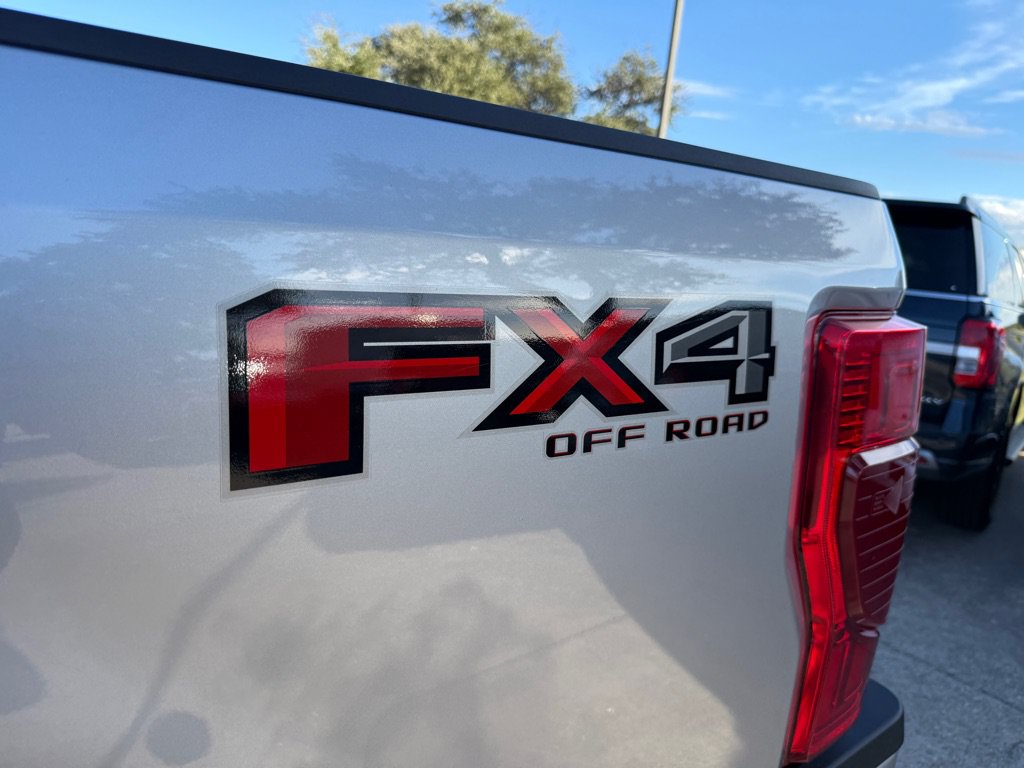 Used 2021 Ford F250 Platinum AWD/4WD image 12