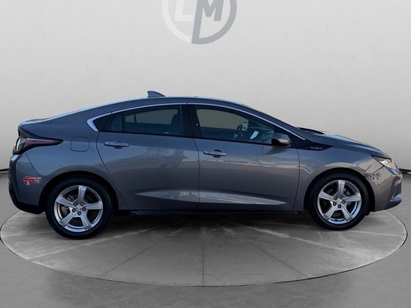 Used 2018 Chevrolet Volt LT image 6