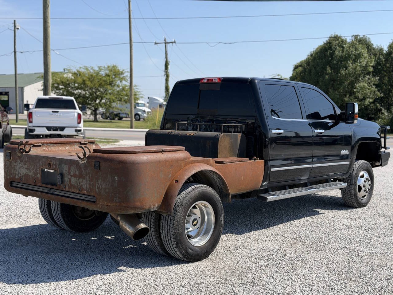 Used 2018 Chevrolet Silverado 3500 High Country w/ Duramax Plus Package AWD/4WD image 5