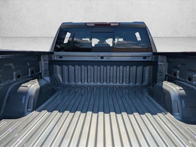Used 2025 GMC Sierra 1500 SLE w/ Preferred Package RWD image 7