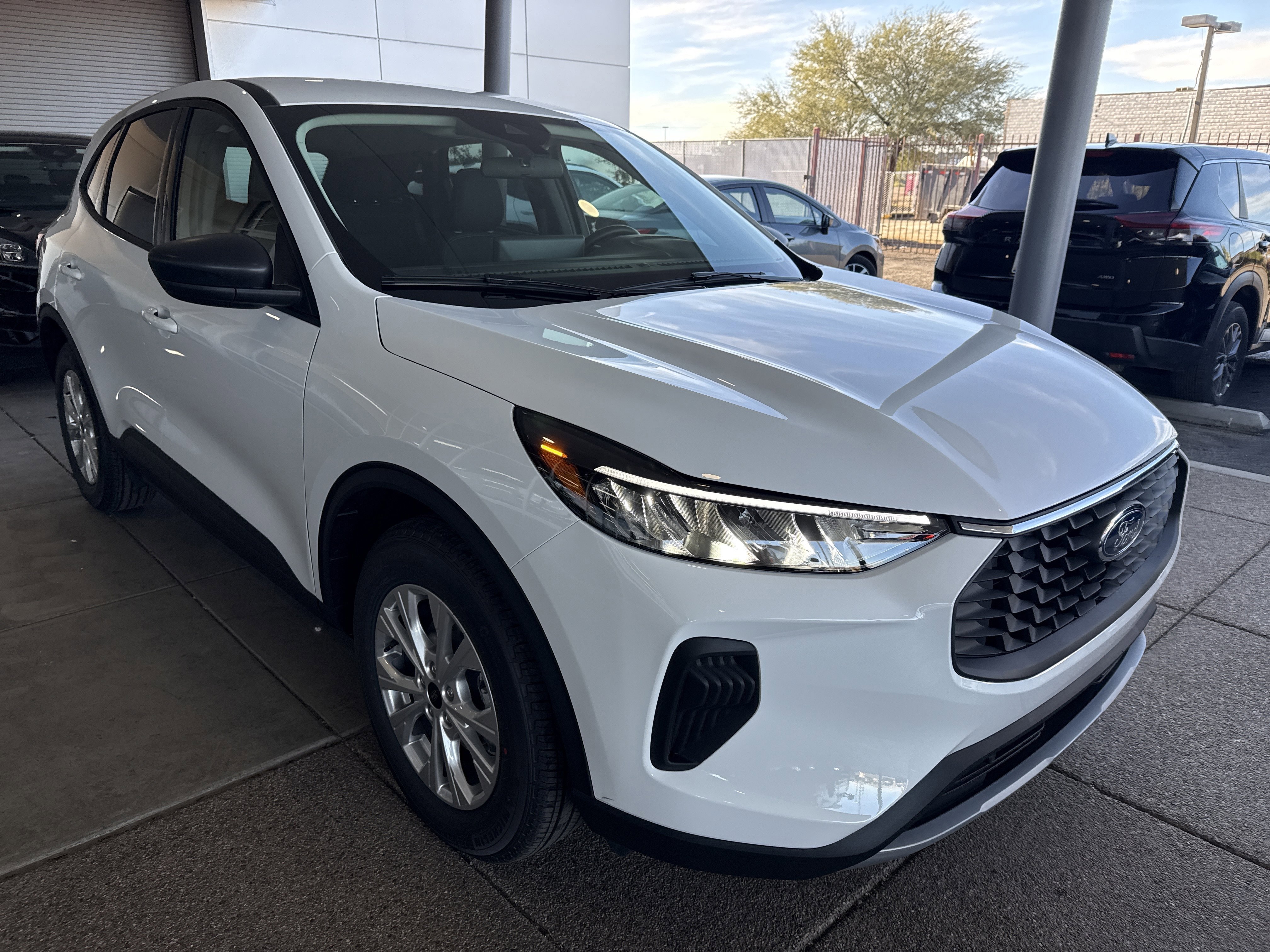 New 2026 Ford Escape Active w/ Tech Pack #1 FWD image 3