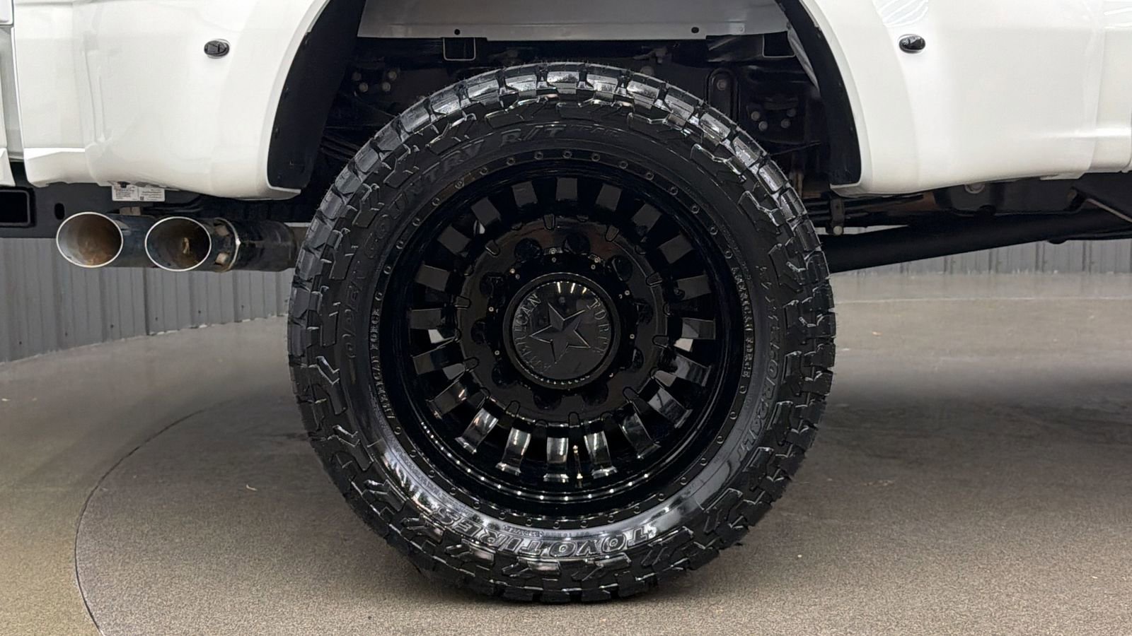 Used 2026 Ford F450 Platinum w/ FX4 Off-Road Package AWD/4WD image 11