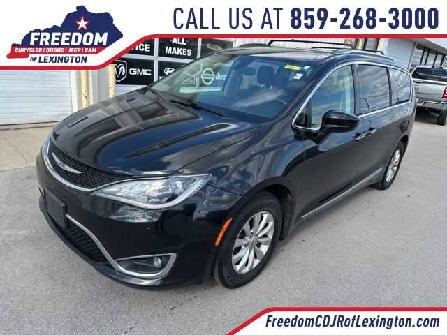 Used 2019 Chrysler Pacifica Touring-L