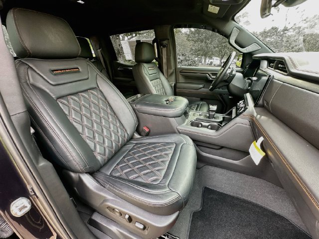Used 2022 GMC Sierra 1500 AT4 w/ AT4 Premium Package AWD/4WD image 33