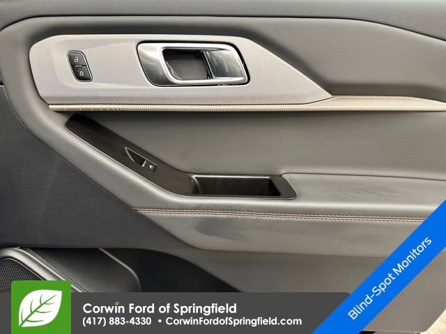 New 2026 Ford Explorer Active w/ Active Comfort Package image 12