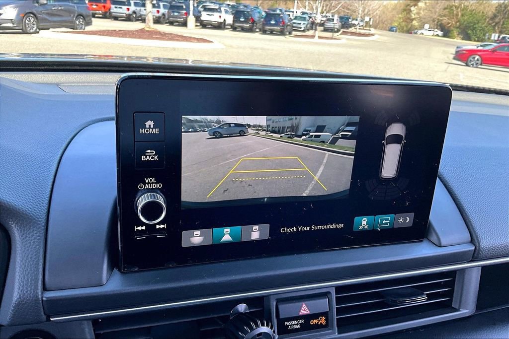 Used 2025 Honda Pilot EX-L image 13