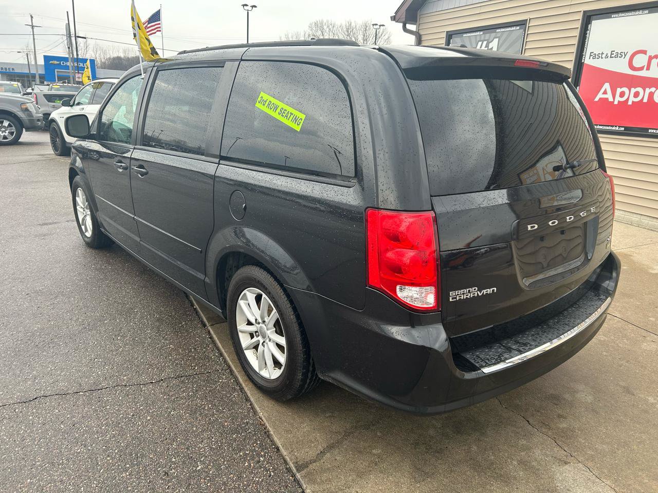 Used 2016 Dodge Grand Caravan SXT FWD image 7