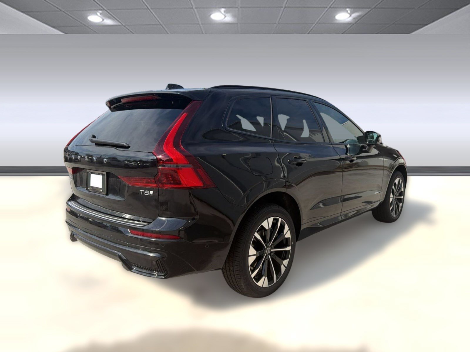 New 2026 Volvo XC60 T8 Plus w/ Protection Package Premier AWD/4WD image 9