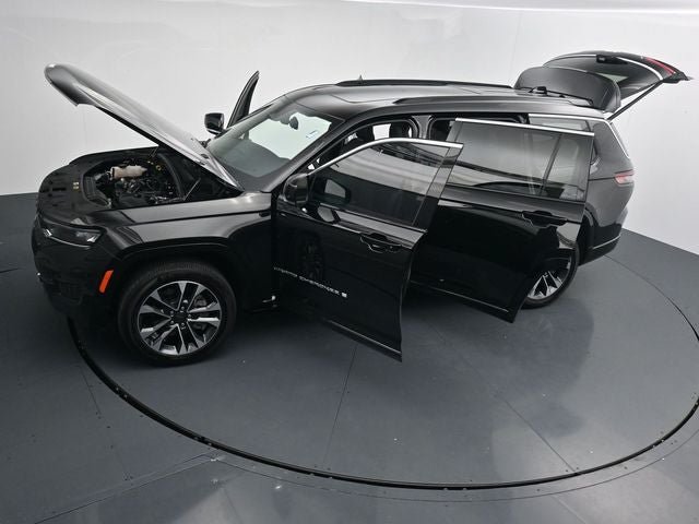 Used 2025 Jeep Grand Cherokee L Overland w/ Luxury Tech Group IV AWD/4WD image 43