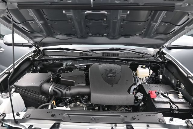 Used 2023 Toyota Tacoma TRD Off-Road AWD/4WD image 23