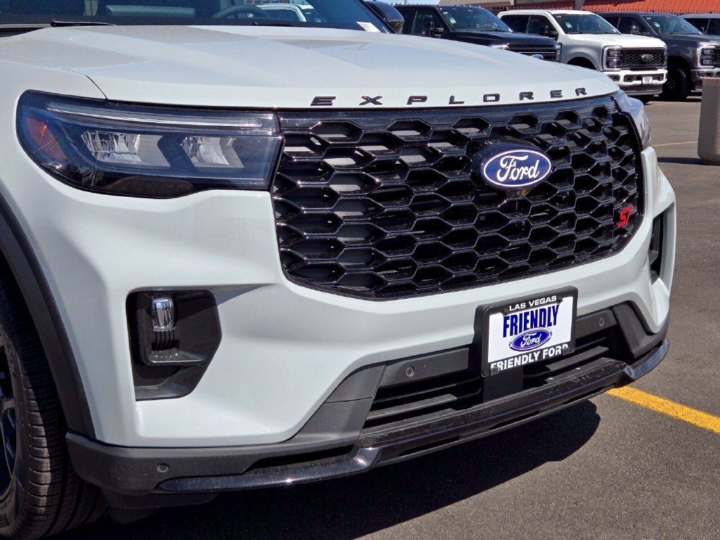 New 2027 Ford Explorer ST w/ Sun And Sound Package AWD/4WD image 9