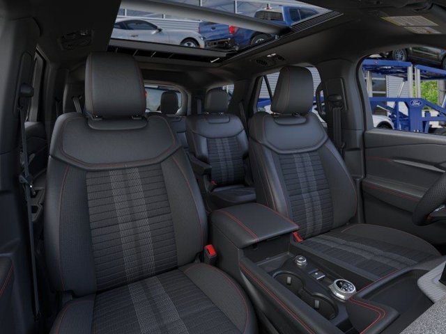 New 2026 Ford Explorer ST-Line w/ ST-Line Street Pack AWD/4WD image 10