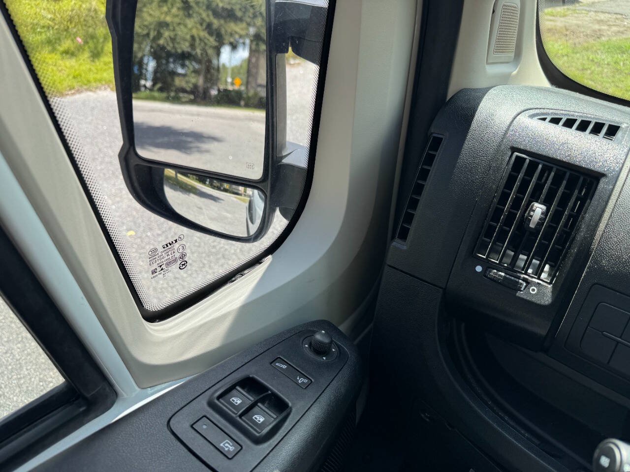 Used 2020 RAM ProMaster 1500 FWD image 25