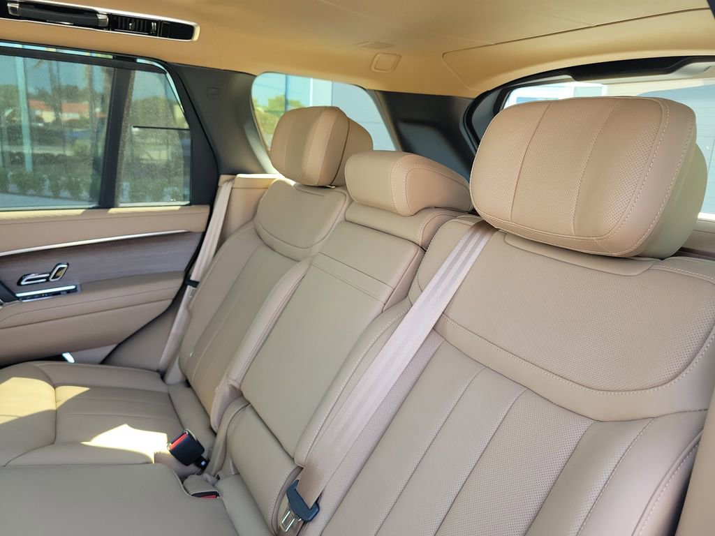 New 2026 Land Rover Range Rover Autobiography AWD/4WD image 15