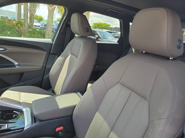 Certified 2025 Audi Q5 Premium w/ Convenience Package AWD/4WD image 16