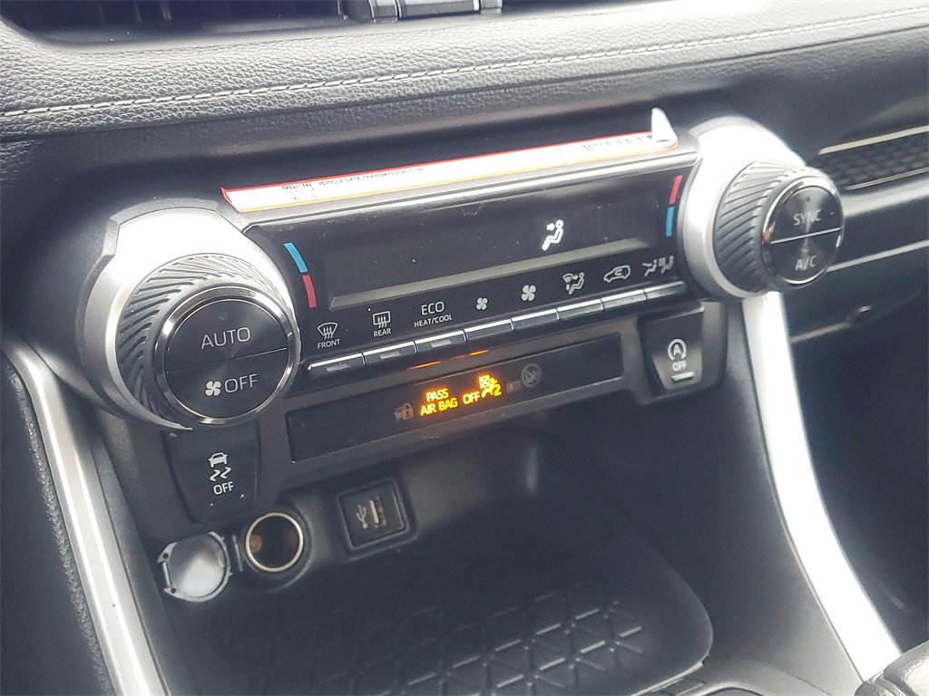 Certified 2025 Toyota RAV4 XLE image 27