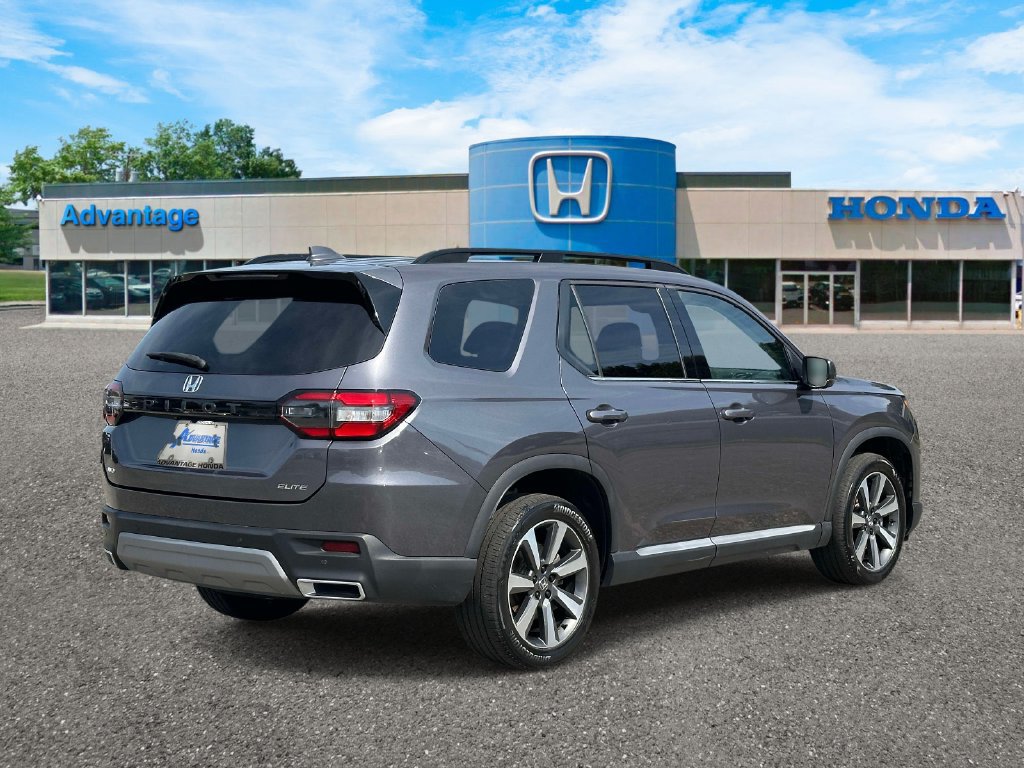 Certified 2023 Honda Pilot Elite image 4