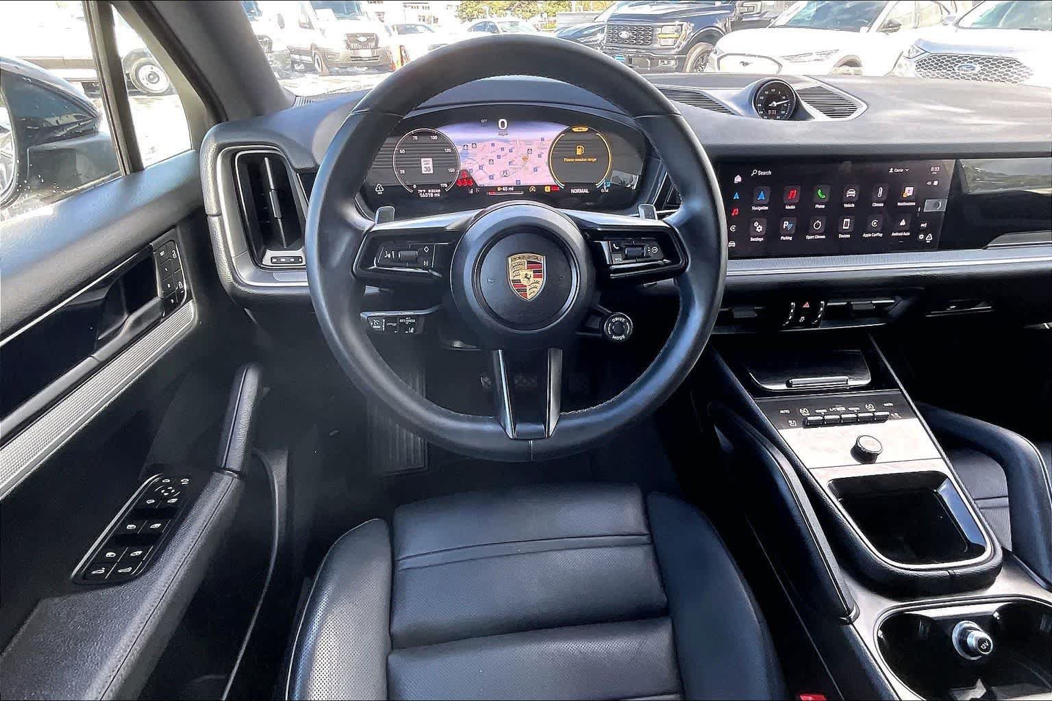 Used 2025 Porsche Cayenne Coupe AWD/4WD image 14