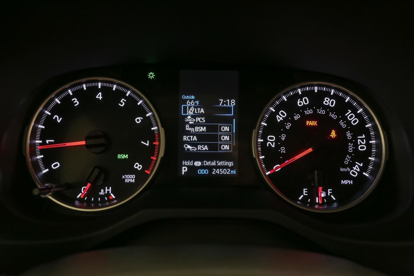 Used 2022 Toyota RAV4 XLE w/ XLE Grade Weather Package AWD/4WD image 36