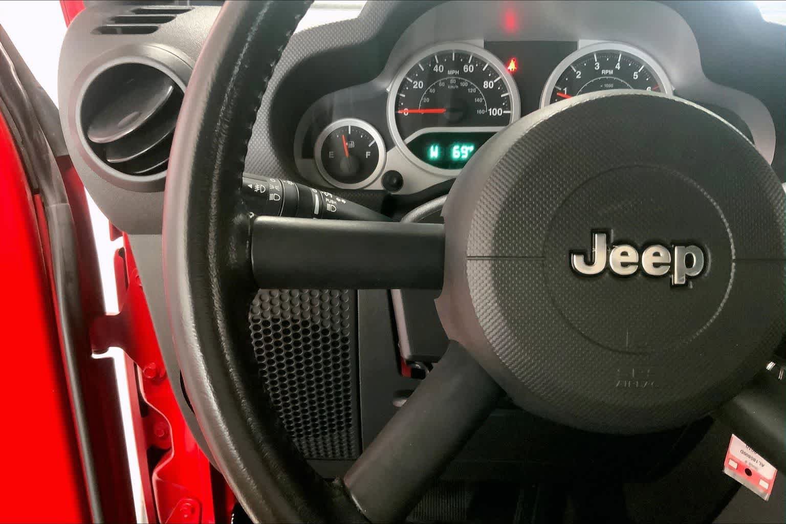 Used 2010 Jeep Wrangler Unlimited Sport AWD/4WD image 20