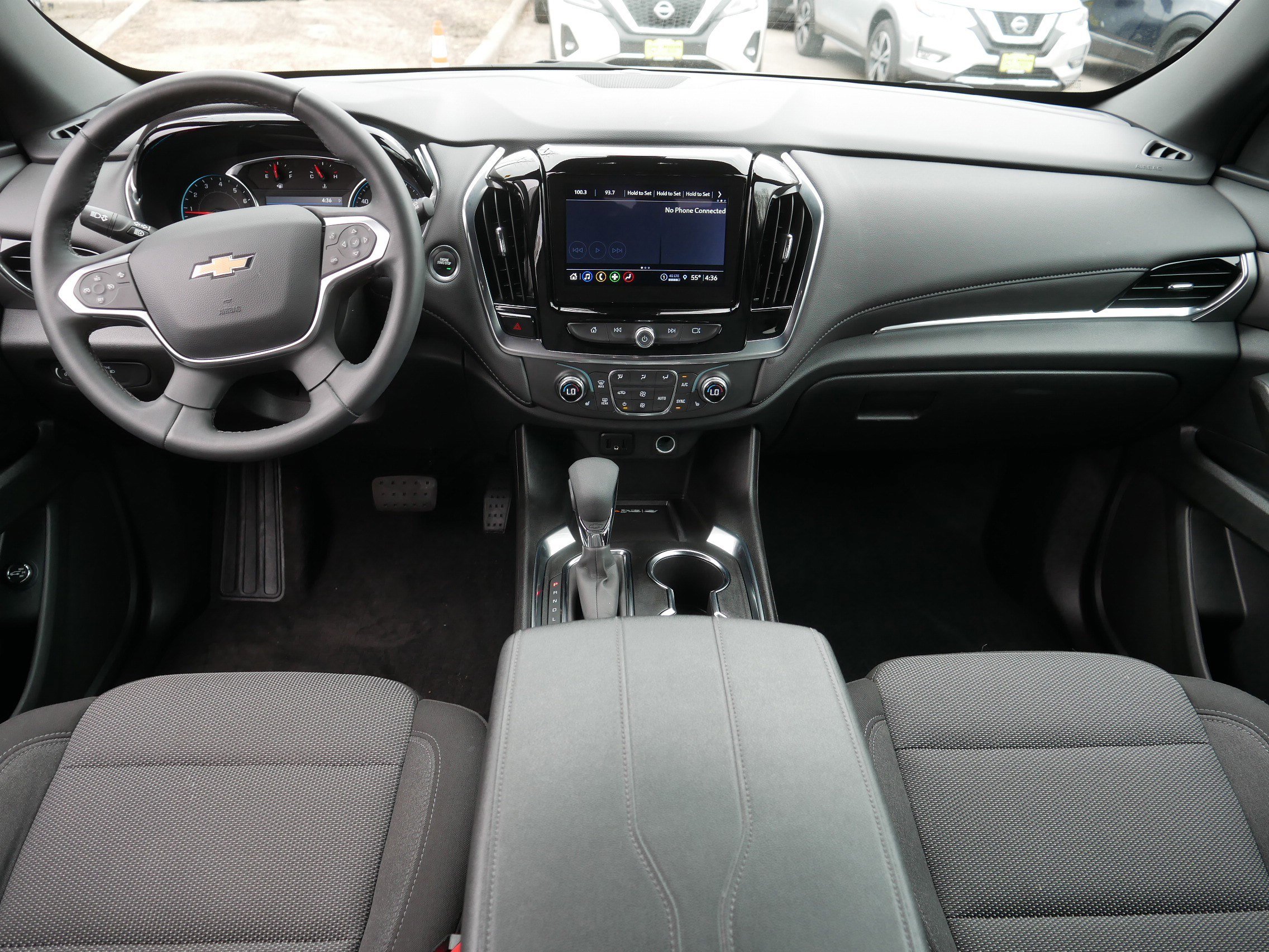 Used 2023 Chevrolet Traverse LT image 10