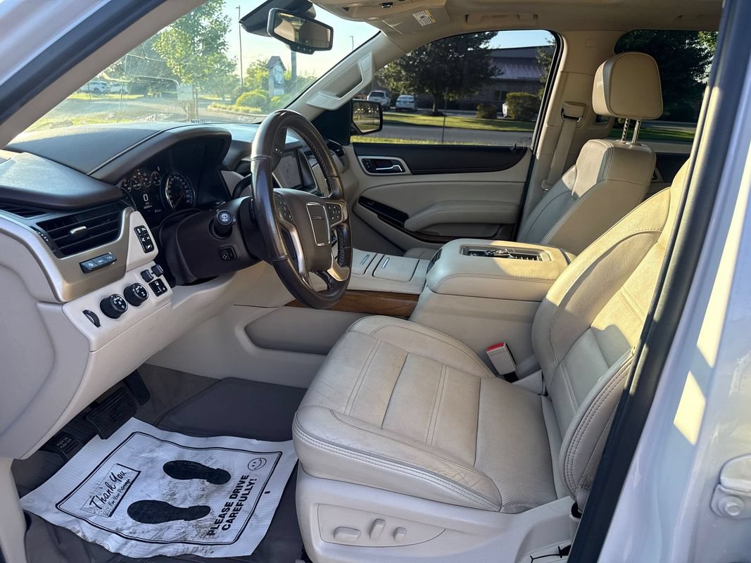 Used 2020 GMC Yukon Denali w/ Denali Ultimate Package AWD/4WD image 10