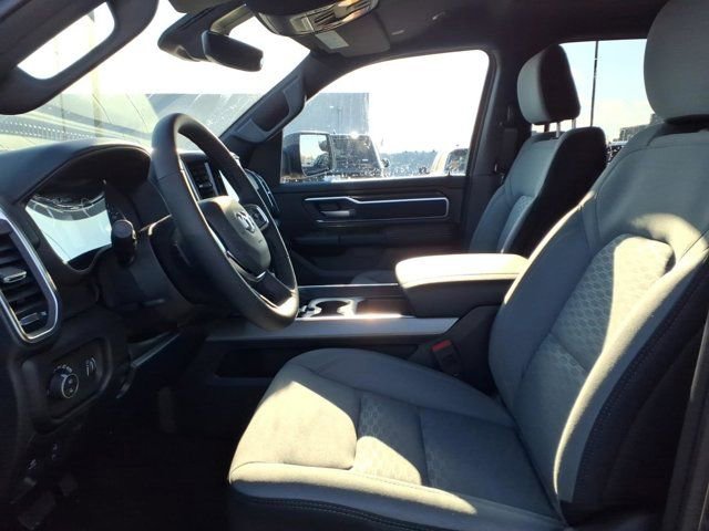 New 2026 RAM 1500 4x4 Crew Cab image 14