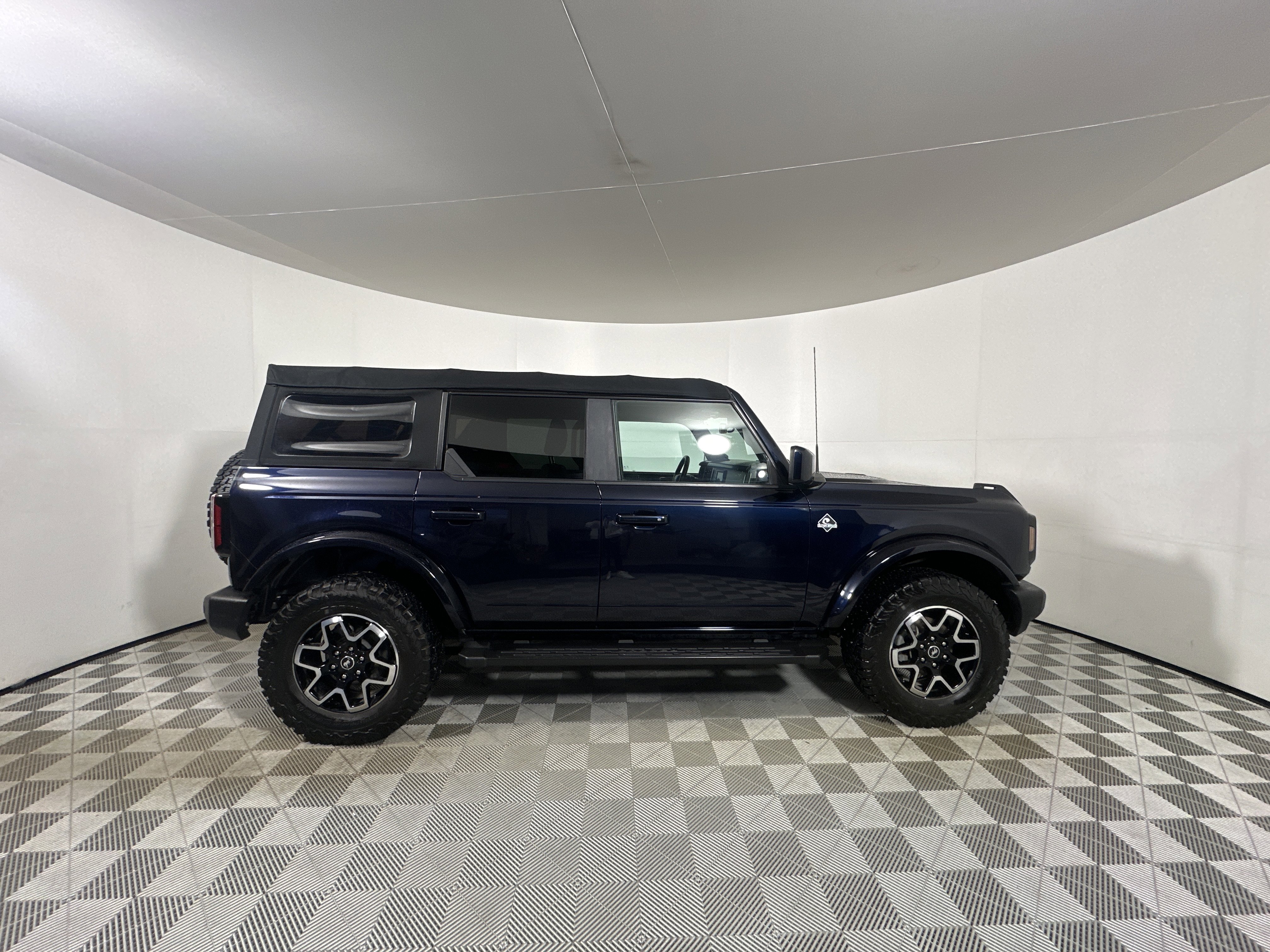 Certified 2021 Ford Bronco Outer Banks image 8