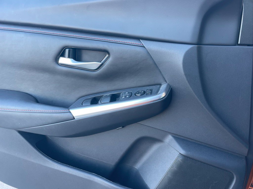 Used 2024 Nissan Sentra SR FWD image 12