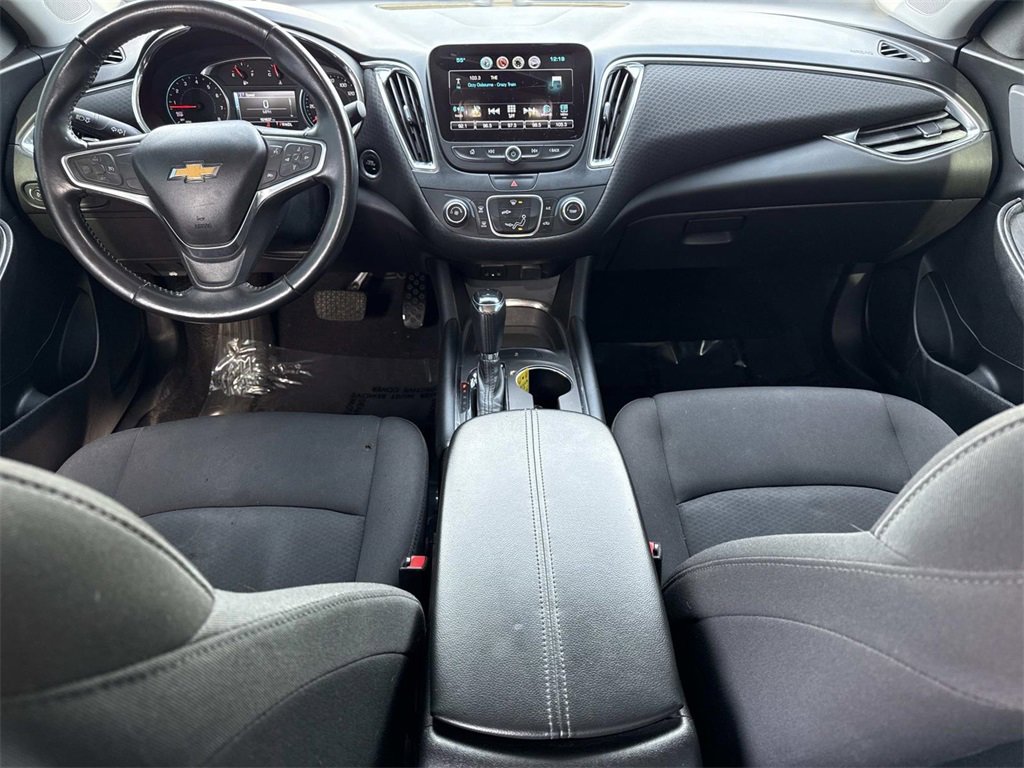 Used 2018 Chevrolet Malibu LT image 23