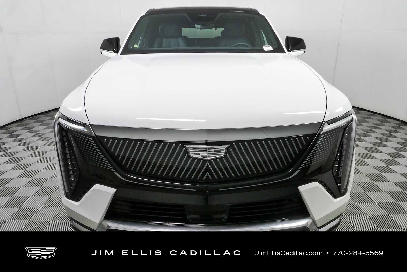 Certified 2025 Cadillac Escalade IQ Luxury 2 w/ LPO, Premium Carpet Package AWD/4WD image 37
