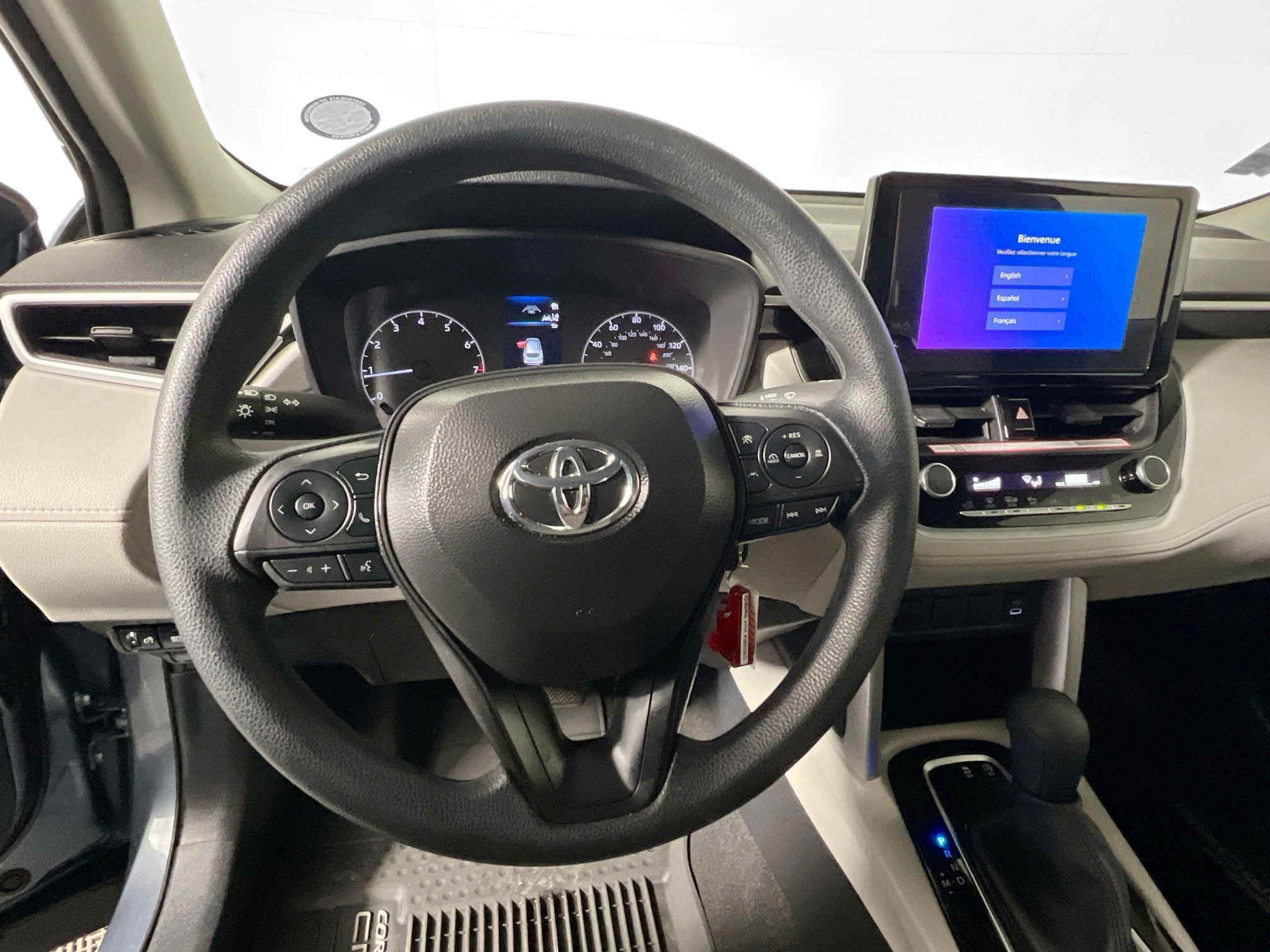 Used 2024 Toyota Corolla Cross L image 17