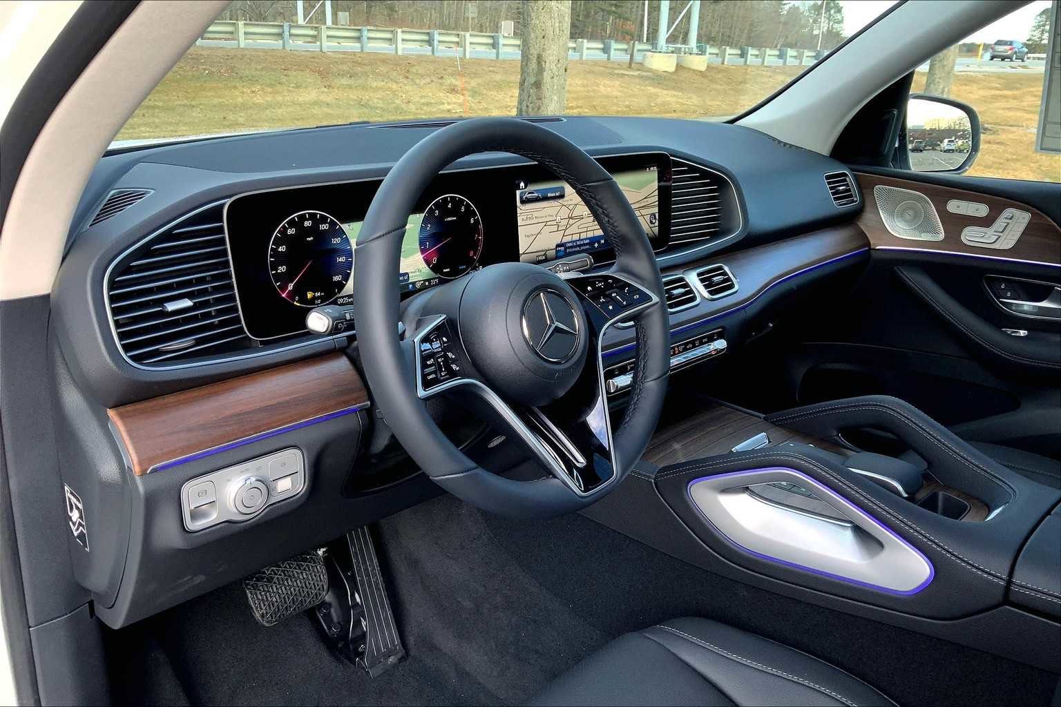 Certified 2025 Mercedes-Benz GLE 350 4MATIC image 9
