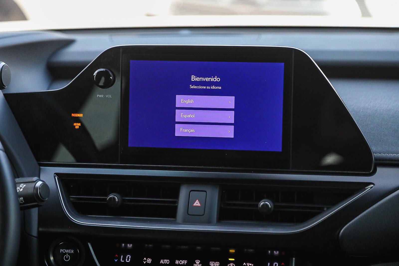 Used 2024 Lexus UX 250h FWD image 14