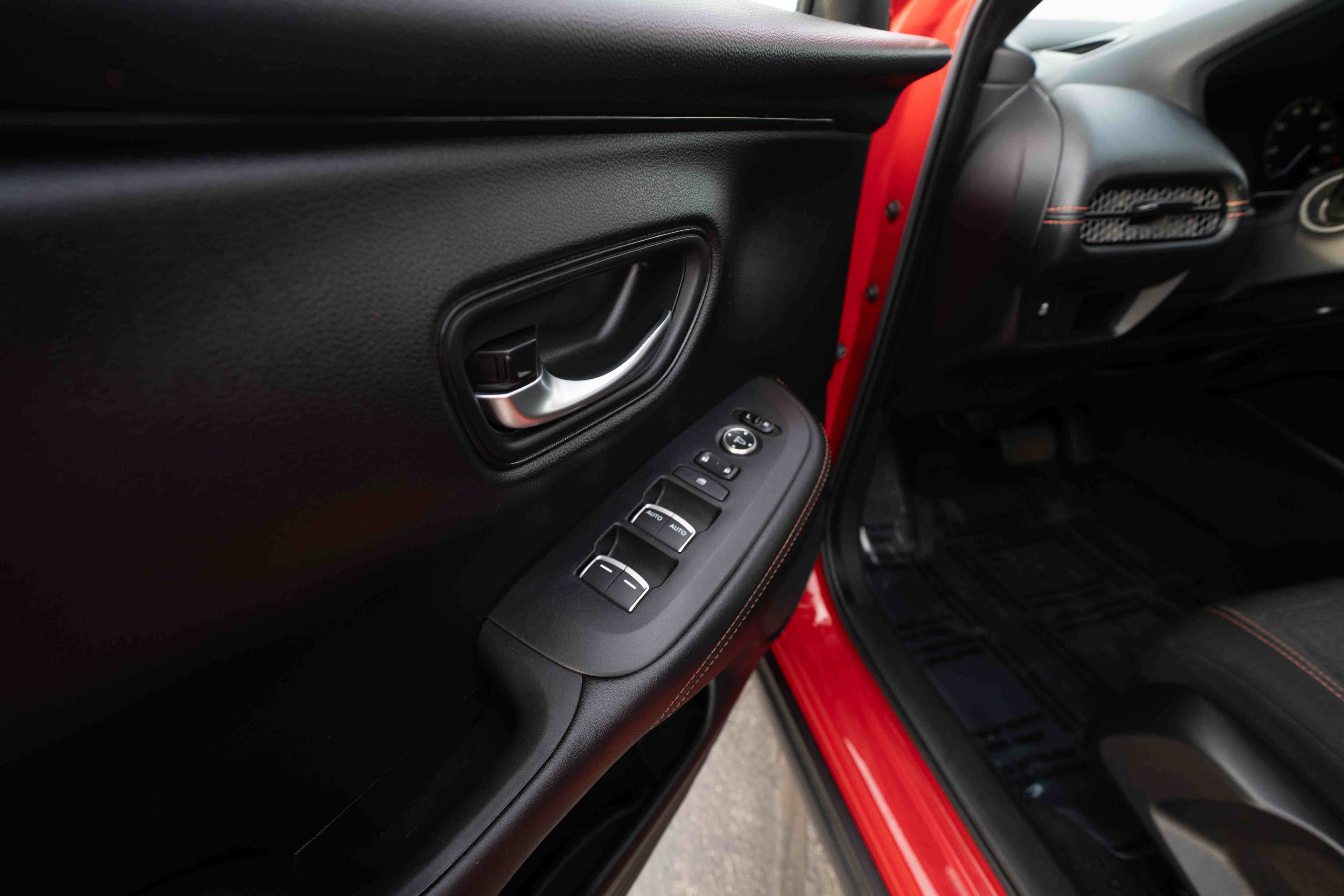Used 2024 Honda HR-V Sport image 7