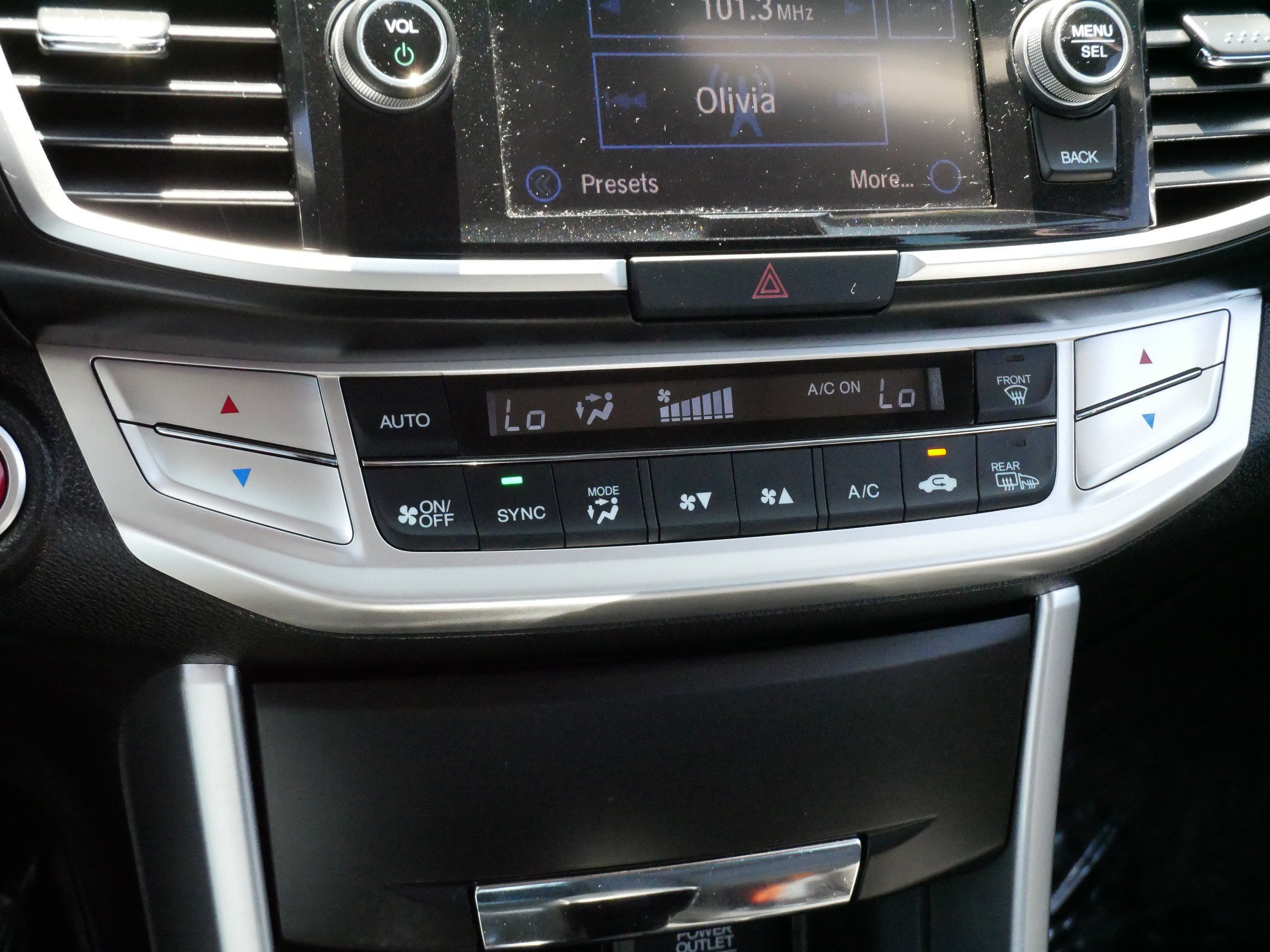 Used 2015 Honda Accord EX-L image 23