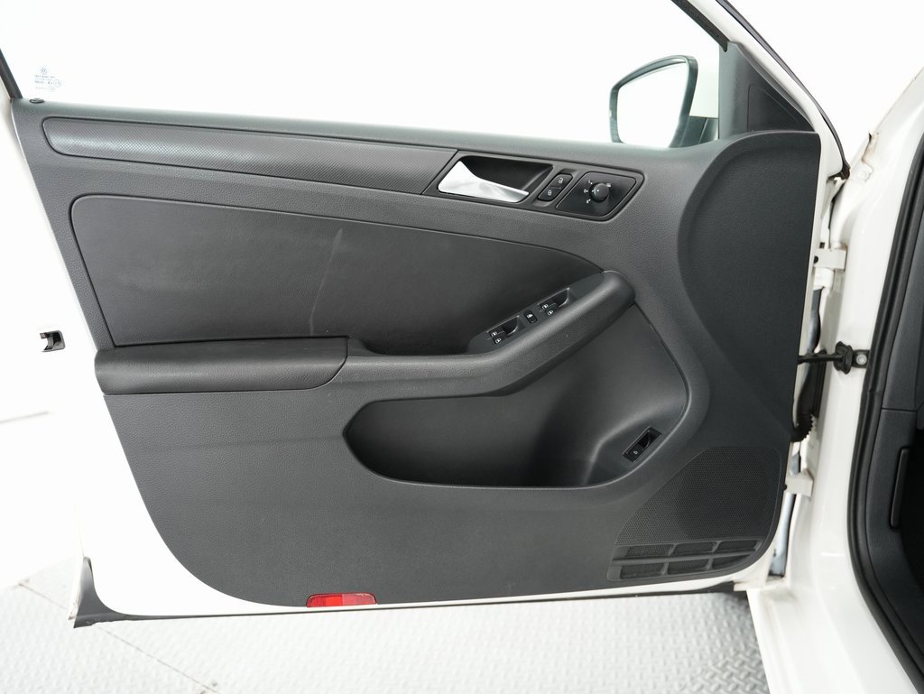 Used 2012 Volkswagen Jetta SE image 34